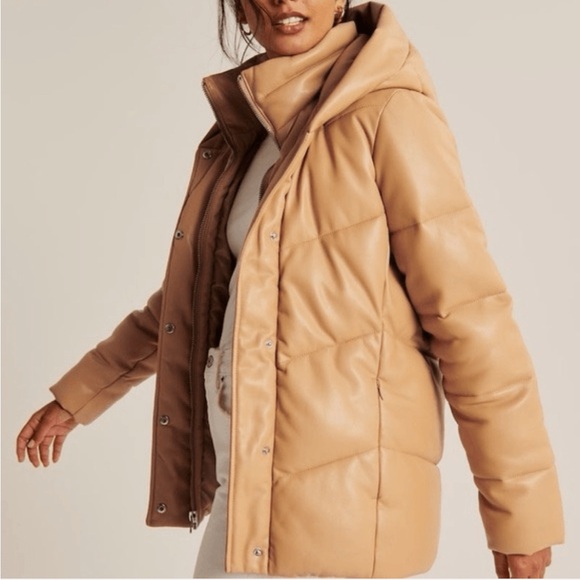 Abercrombie & Fitch Jackets & Blazers - Abercrombie and Fitch Vegan Leather Puffer Jacket